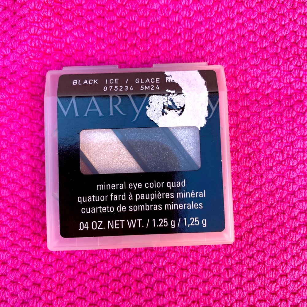 🩷MaryKay🩷 Mineral Eye Color Quad